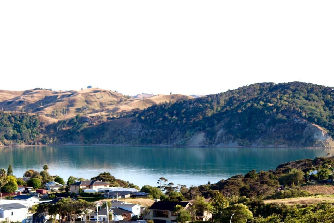 The Beach House On The Hill Raglan Exterior photo